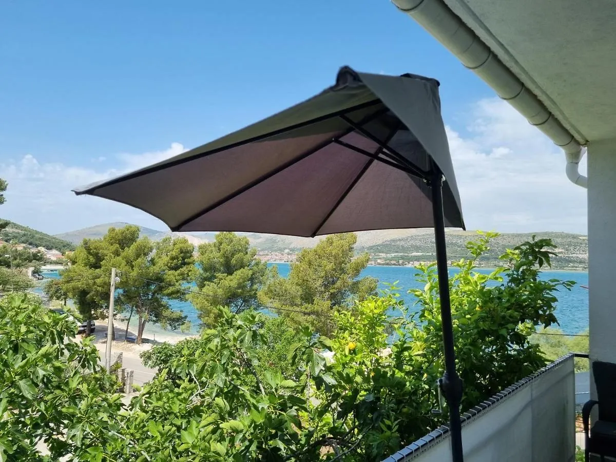 Apartment Mastrinka By The Sea -10M Trogir Horvátország