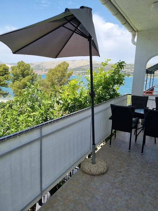 Apartment Mastrinka By The Sea -10M Trogir 0*,  Horvátország